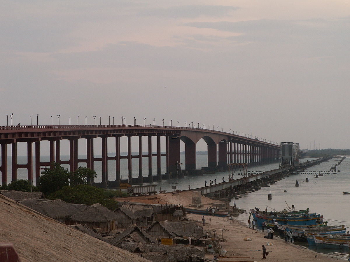 Right bridge. Pamban Bridge. Остров Памбан. О Памбан.