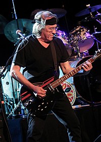 people_wikipedia_image_from Paul Kantner