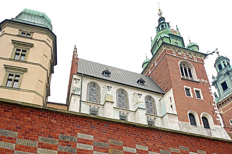 File:Poland-01761 - Wawel Cathedral (32118937915).jpg