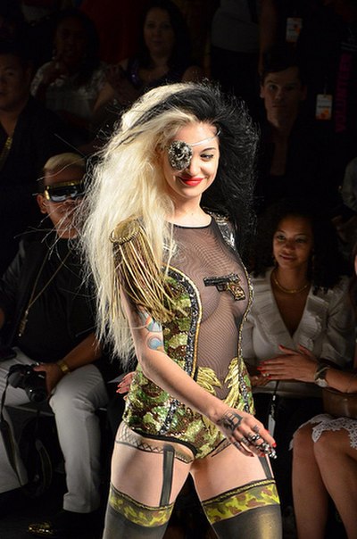 Porcelain Black on the runway at the 2012 Spring Falguni fashion show