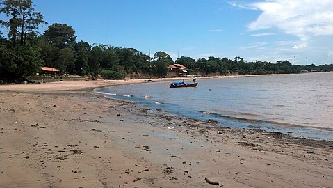 Praia do Paraiso (Paradise Beach), sur la nordo de la insulo