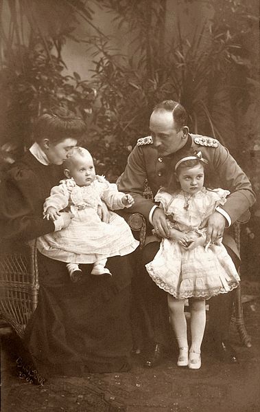 File:Prinz Max Family 1907.JPG