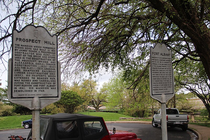 File:Prospect Hill (Arlington, Virginia) historical markers, April 2019.jpg