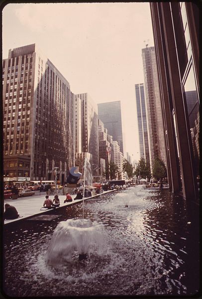 File:ROCKEFELLER CENTER-6TH AVENUE SIDE - NARA - 551661.jpg