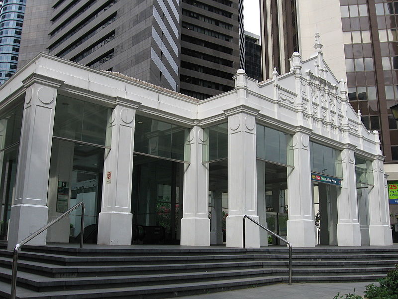 File:Raffles Place MRT Interchange Station Entrance 3, Dec 05.JPG