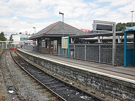 Railway Station, Merthyr Tydfil (geograph 4049515).jpg