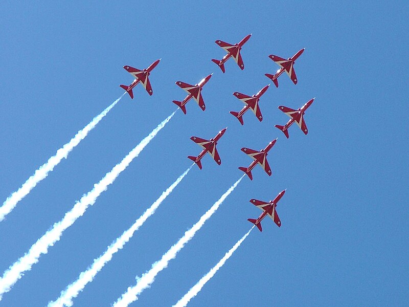 File:Red Arrows 03.jpg