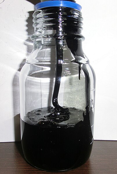 File:Residual fuel oil.JPG