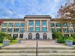 Roxborough High School in Philadelphia, Pennsylvania.jpg