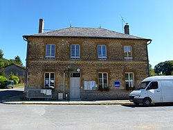Saint-Loup-Terrier (Ardennes) mairie.JPG