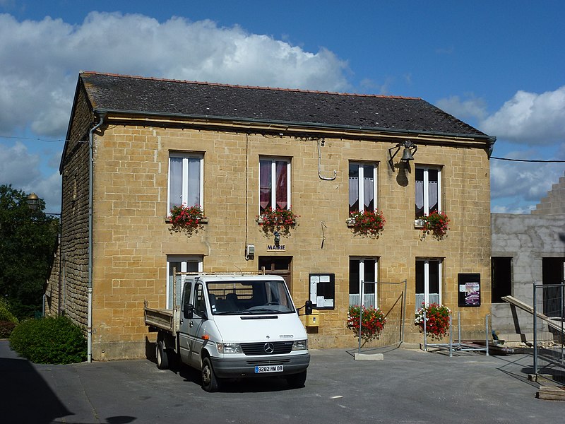 File:Saint-Marcel (Ardennes) mairie.JPG