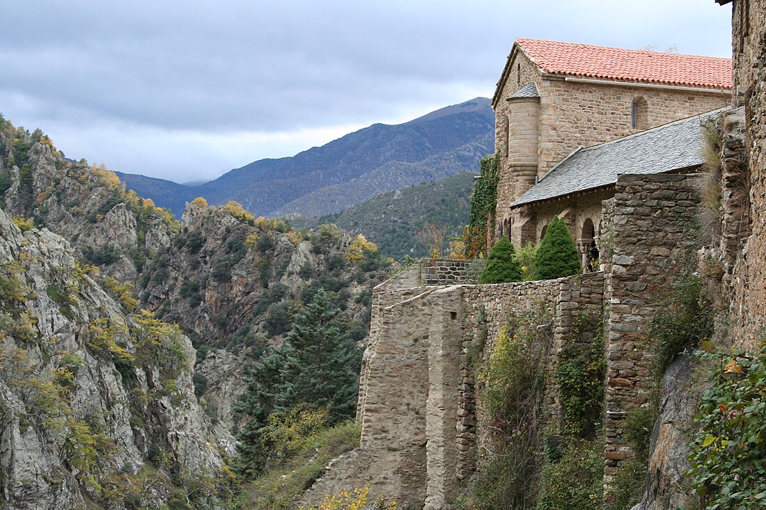 File:Saint martin du canigou.jpg