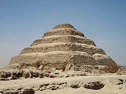 250px-Sakkara_01