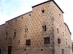 Casa de las Conchas (Salamanca, 1493-1517).