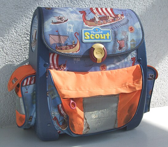 Datei:Schoolbag Scout.JPG – Wikipedia