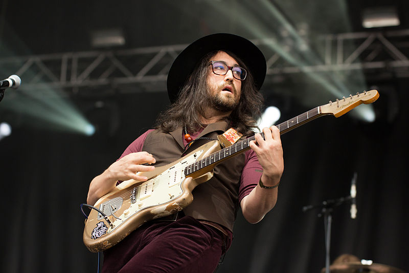 File:Sean Lennon and The Ghost of a Saber Tooth Tiger - WeekEnd des Curiosités 2015-3845 04.jpg
