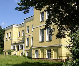 Училиште во Паулиненауе