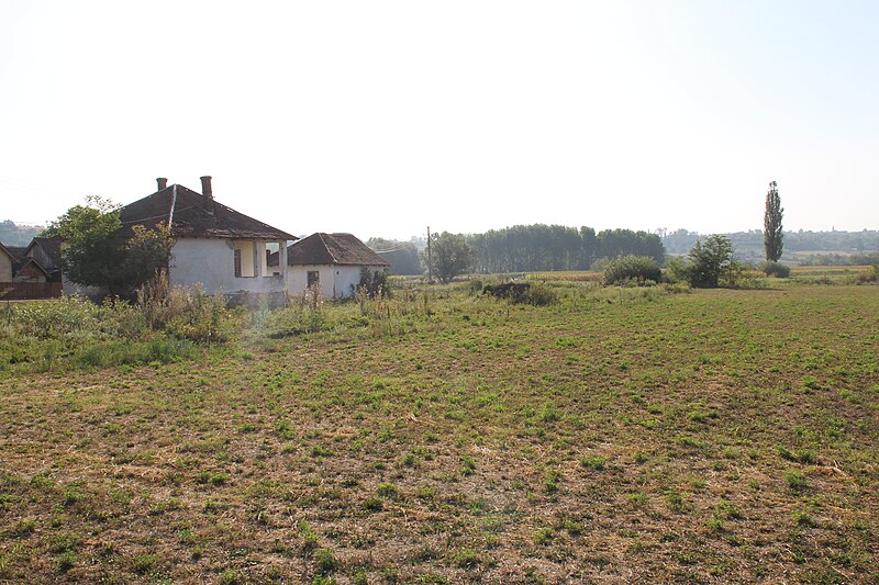 File:Selo Veselinovac - opština Valjevo - zapadna Srbija - panorama 3.jpg