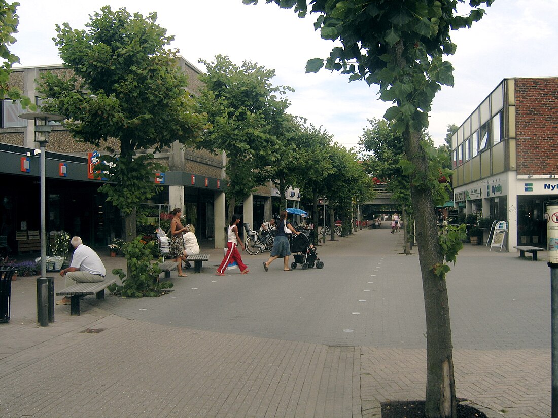 File:Solrød center 2006.jpg