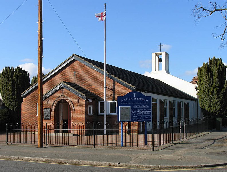 File:St George, Kenilworth Gardens, Hornchurch - geograph.org.uk - 1754256.jpg