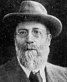 Samuel Irwin, proprietor of the Warwick Examiner and Times, Warwick, 1901 StateLibQld 2 54100 Samuel Irwin, proprietor of the Warwick Examiner and Times, Warwick, 1901.jpg