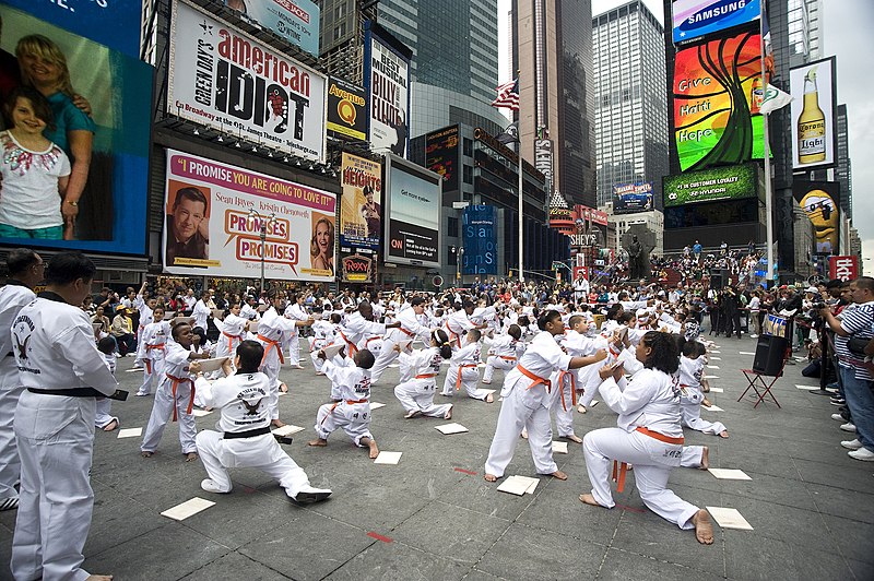 File:Taekwondo performance in New York (5840721233).jpg