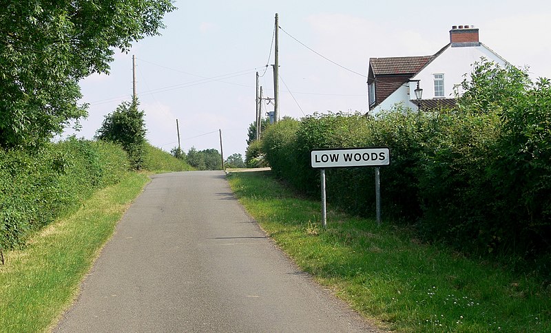 File:The Cottage in Low Woods - geograph.org.uk - 2260011.jpg