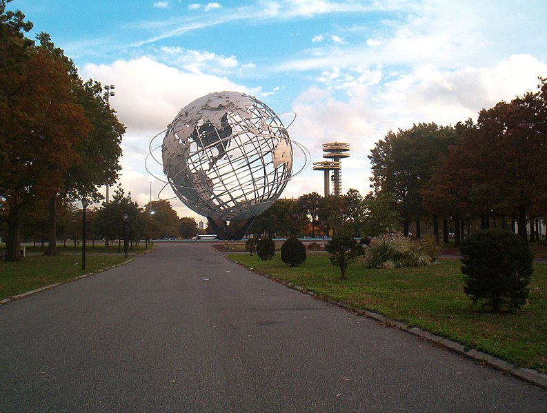 File:The Unisphere (7437123330).jpg