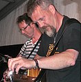 Svenska: Roger Tallroth i Väsen på Korrö Folkmusikfestival 2010.