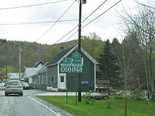 Junction of VT 125 and VT 100 at Hancock village VT 125 at VT 100.jpg