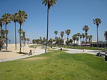 The 27th season of The Amazing Race started filming on June 22, 2015, at Venice Beach in Los Angeles. Venice Beach.JPG