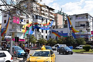 Tirana: Jméno, Poloha a přírodní poměry, Klimatické podmínky