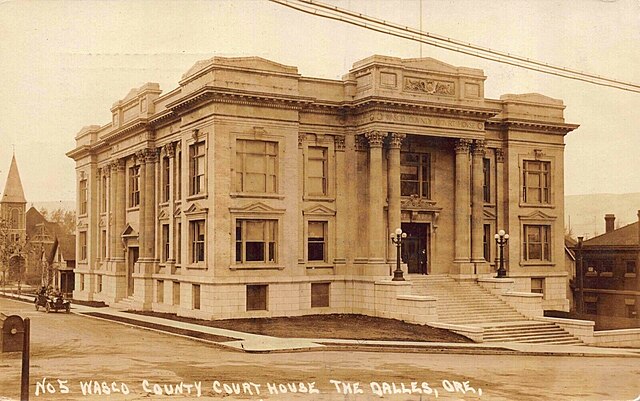 The Wasco County courthouse was shown on this postcard mailed on August 12, 1916.
