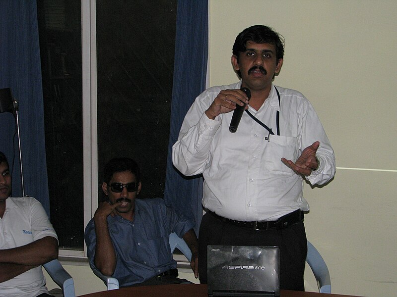 File:Wikimeetup19 Blore 0530.JPG