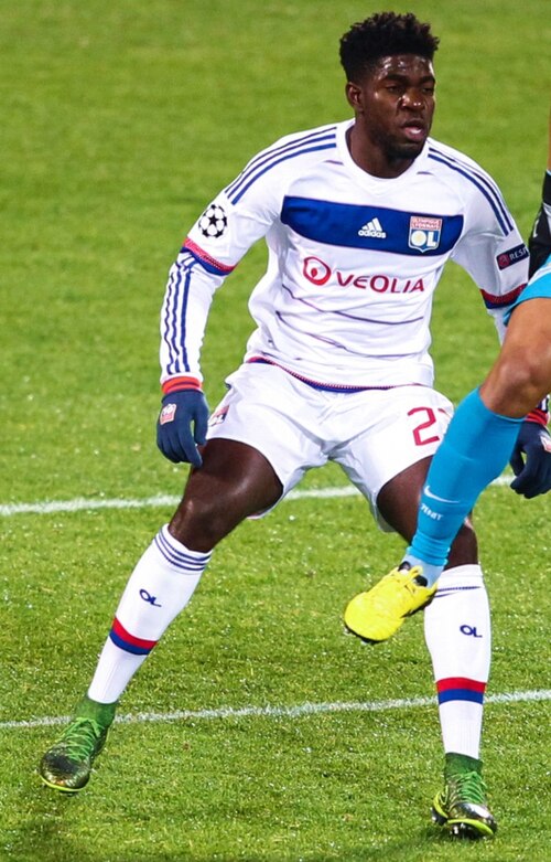 Umtiti playing for Lyon against Zenit in November 2015