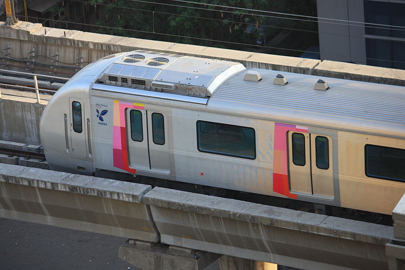 File:"1013" new commuter train, Mumbai - India, April 25 2014. (14076618694).jpg