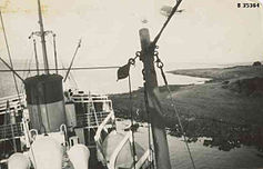 Minnipa aground at Boston Island, 29 May 1928 - State Library of South Australia B35364