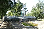 Братська могила радянських воїнів, с. Вершина Друга, біля клубу, Більмацький р - н, Запорізька область.jpg