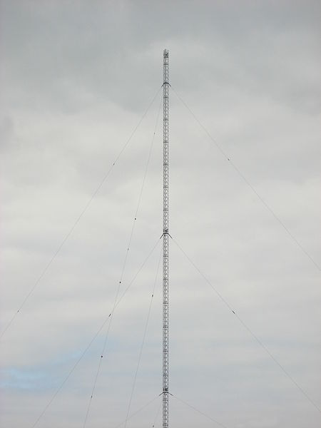 File:02-Clarkestown mast 2007-09-06.JPG