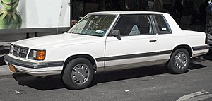 1988 Dodge Aries coupé front.jpg