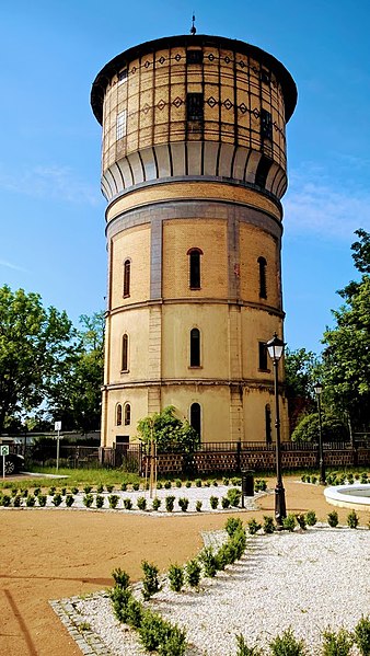 File:19th century water tower in Szprotawa Poland.jpg