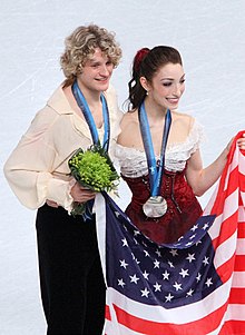 2010 Olympics Figure Skating Dance - Meryl DAVIS - Charlie WHITE - Gold Medal - 8247a.jpg