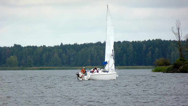 File:2012. 09. 15 Zalew Koronowo - Pieczyska . Regaty na zakończenie sezonu żeglarskiego - panoramio (64).jpg