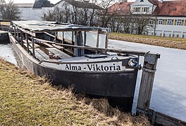 Alma Viktoria im Winterlager an der Schleuse 24