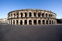 Les Arènes.