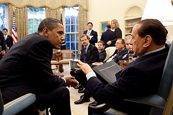 Berlusconi inbjuden till Vita Huset av amerikanska presidenten Barack Obama 15 juni 2009.