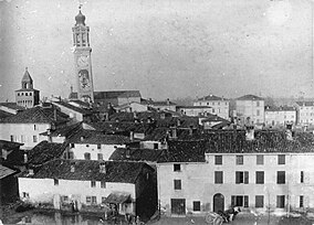 Panoramica di Molinella nel 1902, poco prima della demolizione della cella campanaria del campanile di San Matteo