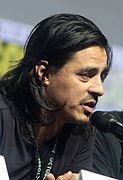 Antonio Jaramillo dans le rôle de Michael « Riz » Ariza.