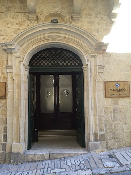 File:Around Valletta, VLT 32.jpg