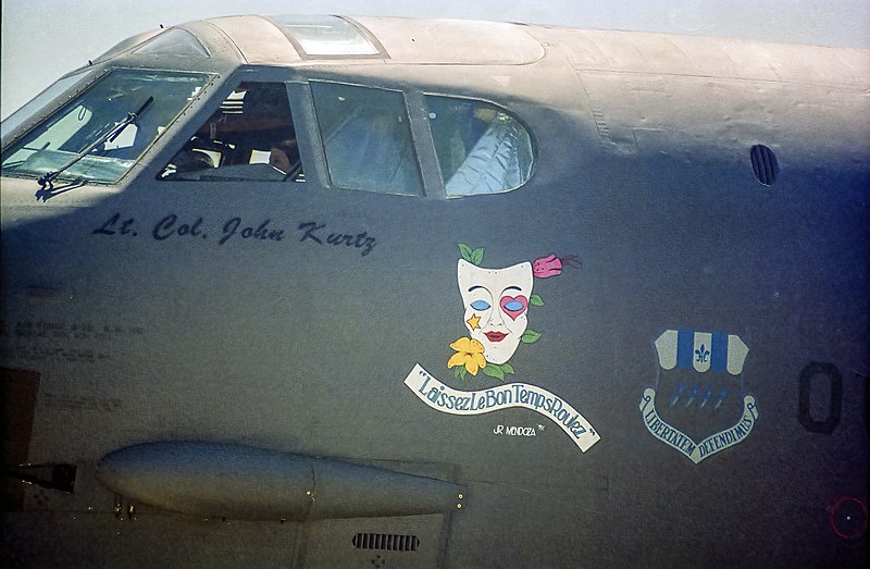 File:B-52 cockpit ADW MD1.jpg